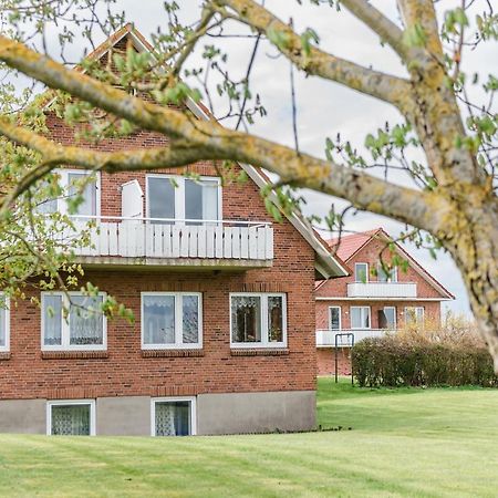 Straendhus Bed&Breakfast Hasselberg  Exterior photo