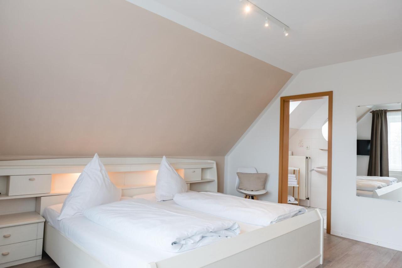 Straendhus Bed&Breakfast Hasselberg  Exterior photo
